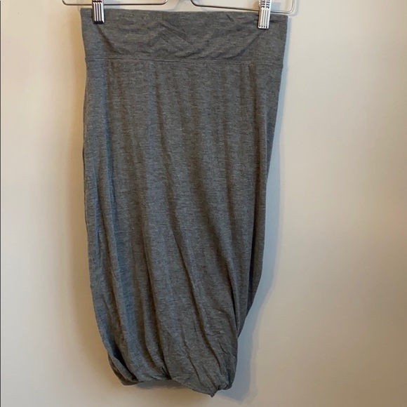 Kit & Ace skirt - Picture 1 of 5